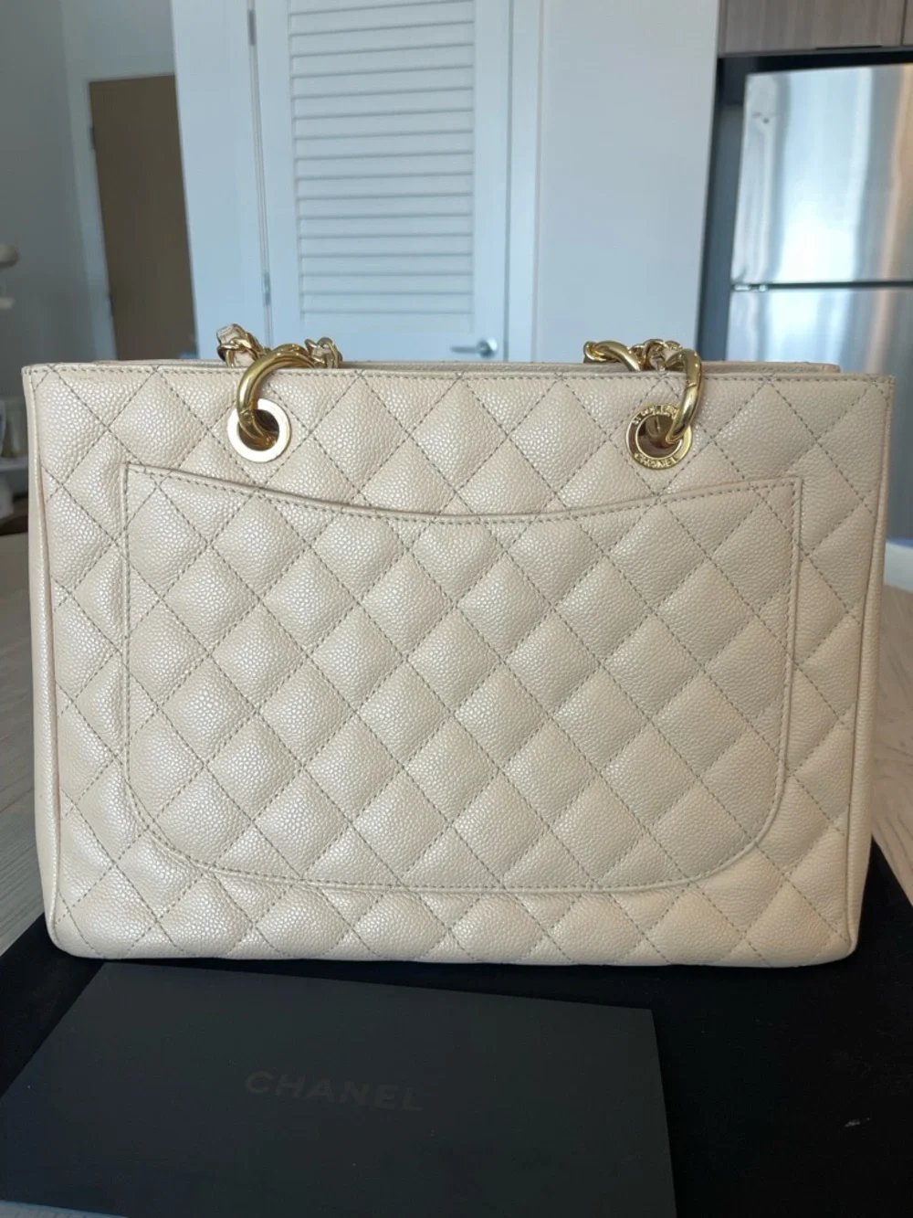 CHANEL Vintage Caviar Grand Shopping Tote